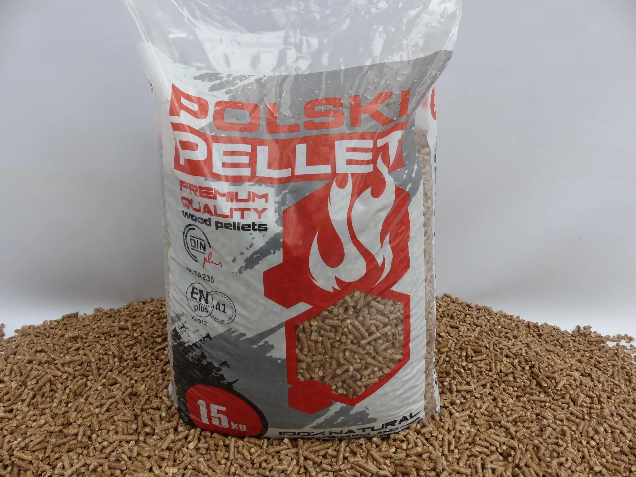 03ba180ee60298450f39a1ed64778306 Premium Holzpellets ENplus A1 975 kg (65 x 15 kg) – Bild 1